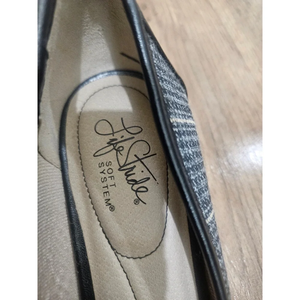 LifeStride‎ Fawn Grey Plaid Wedge Pumps Black Straps Soft System Size 10M